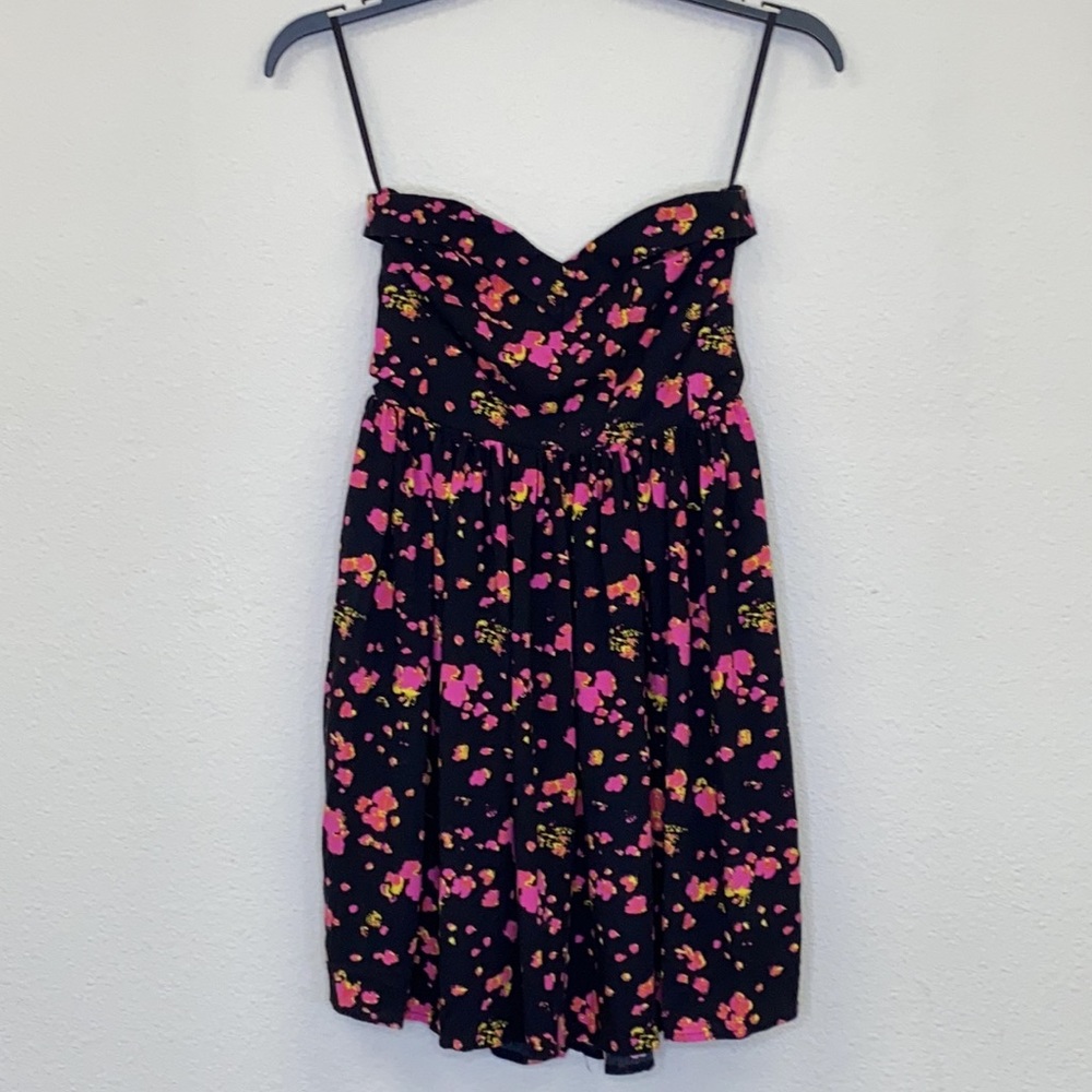 Moda International Strapless Dress Size 4
